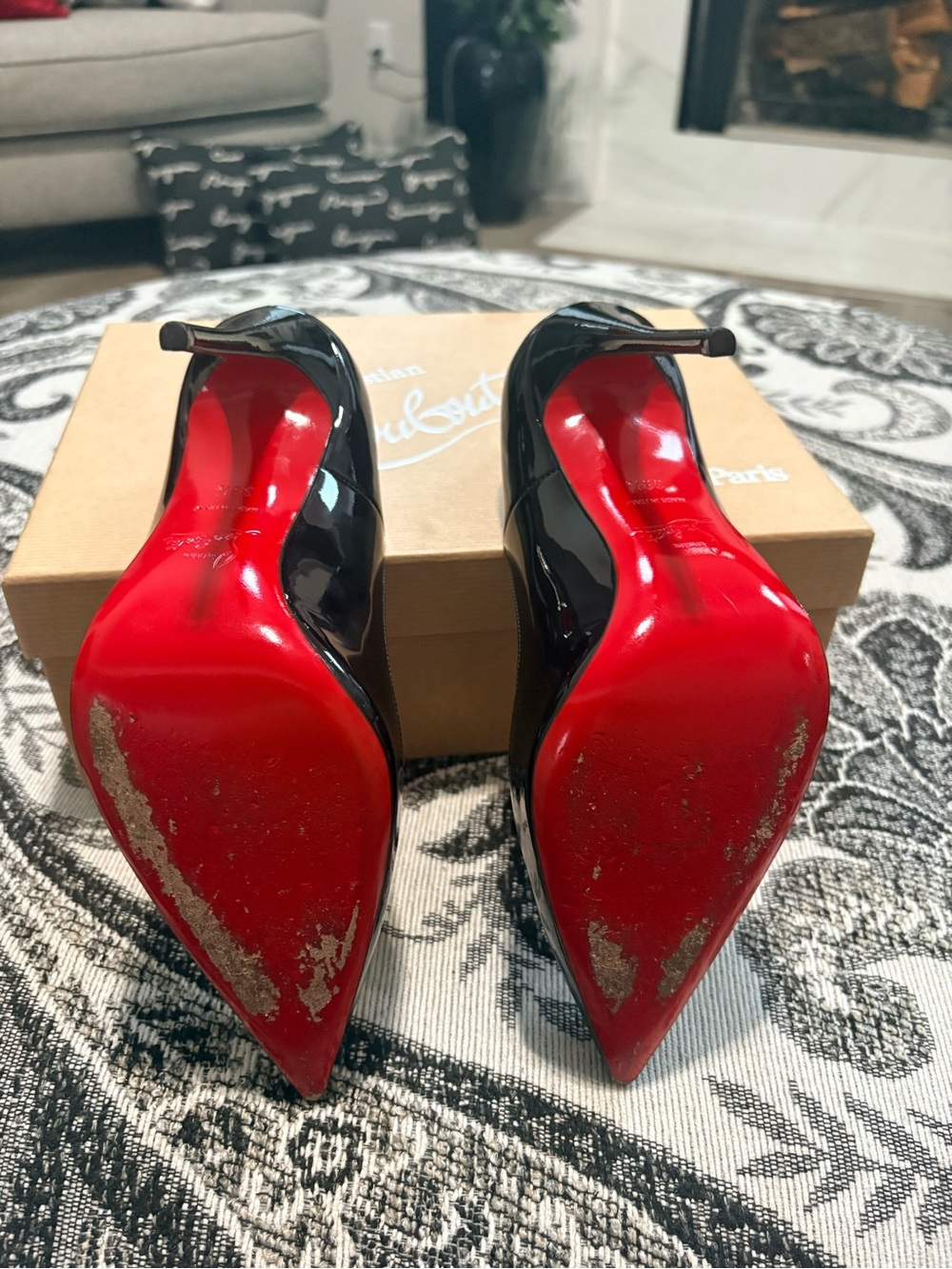 Beautiful Black Authentic Christian Louboutin “So Kate 120 Patent Pumps” - Picture 7 of 10